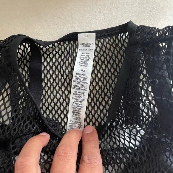 Savage X Fenty By Rihanna Pin Up Low-Impact Sports Bra - Black NWT - Picture 8 of 12